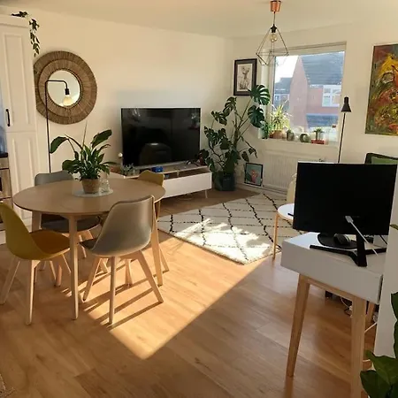 Lovely 1 Bedroom Flat In Zone 1/2 Londres Exterior foto